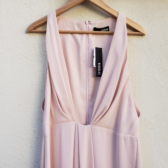 NWT NICHOLAS Deep V Crepe Dress in Ballet Pink - Picture 4 of 6